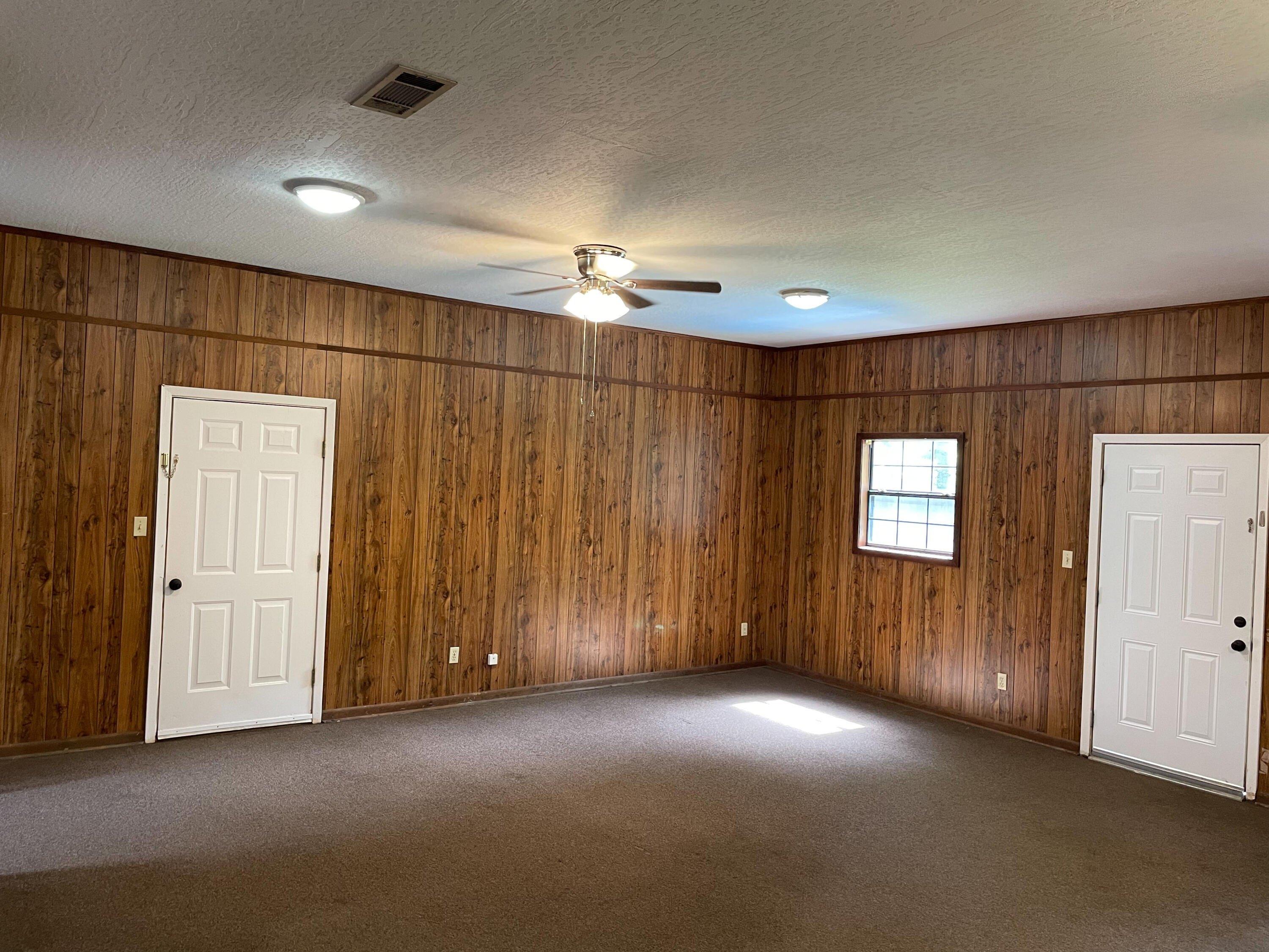 S George Ave, Petal, MS 39465