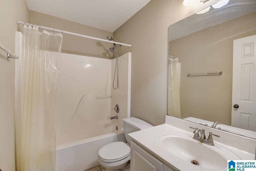 Meriweather Dr, Calera, AL 35040