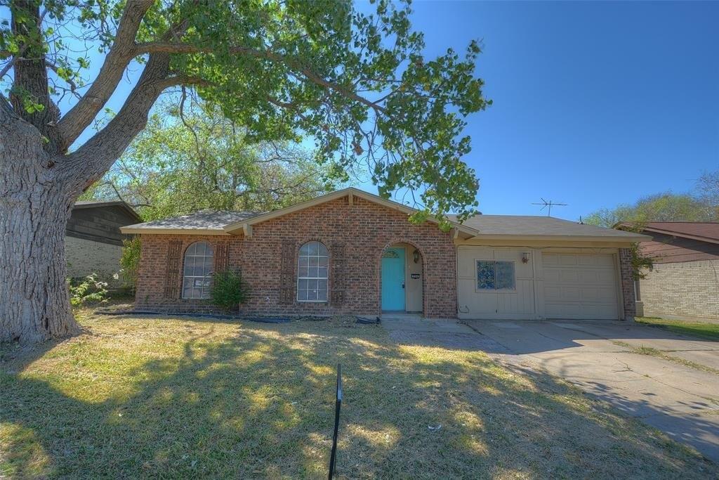 Waverly Dr, Arlington, TX 76015