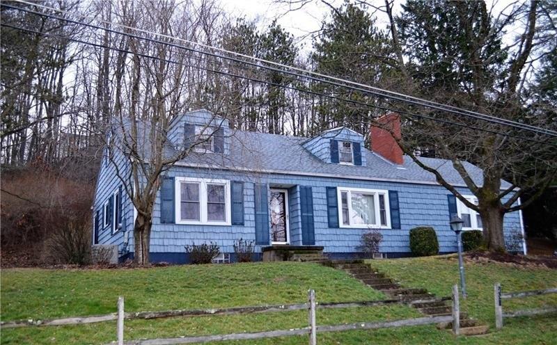 Rhoda Ave, Leechburg, PA 15656