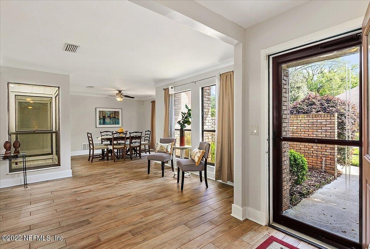 Wood Valley Rd, Jacksonville, FL 32217