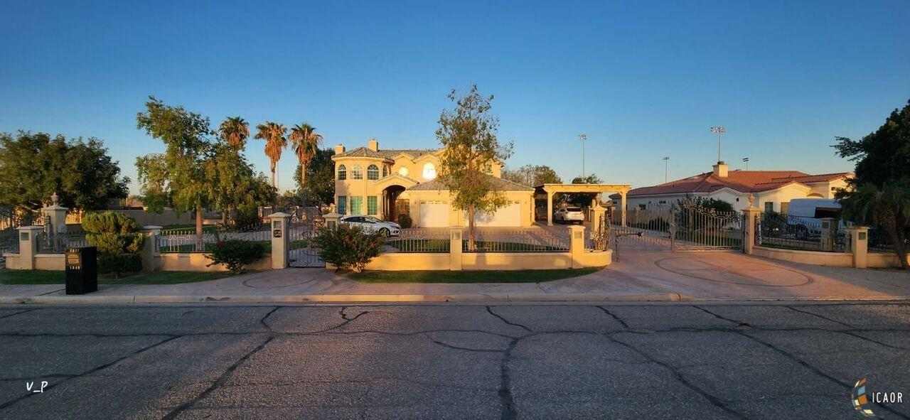 Lotus Ave, El Centro, CA 92243