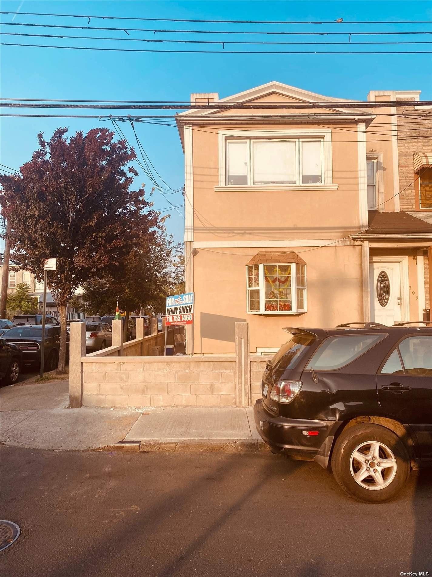 Lincoln Ave, Brooklyn, NY 11208