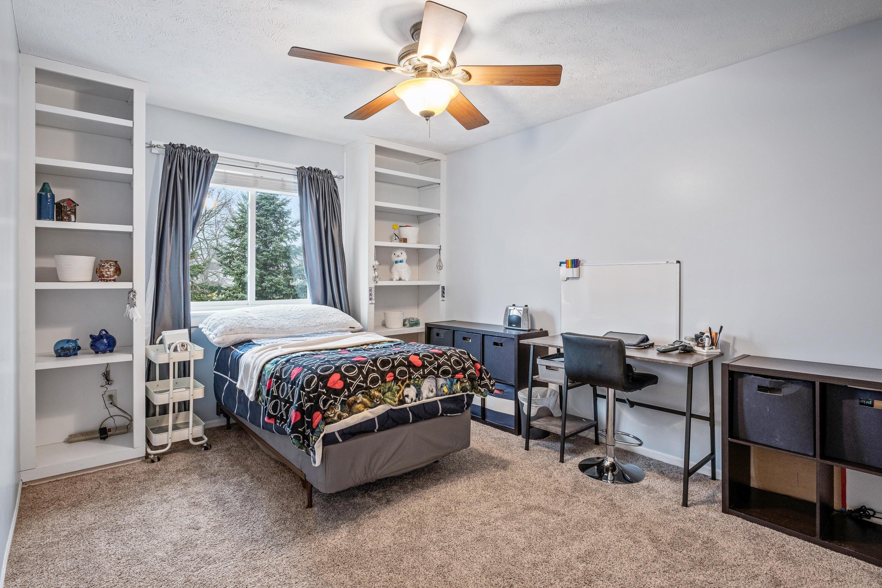 Waxwing Ct, Cedar Springs, MI 49319
