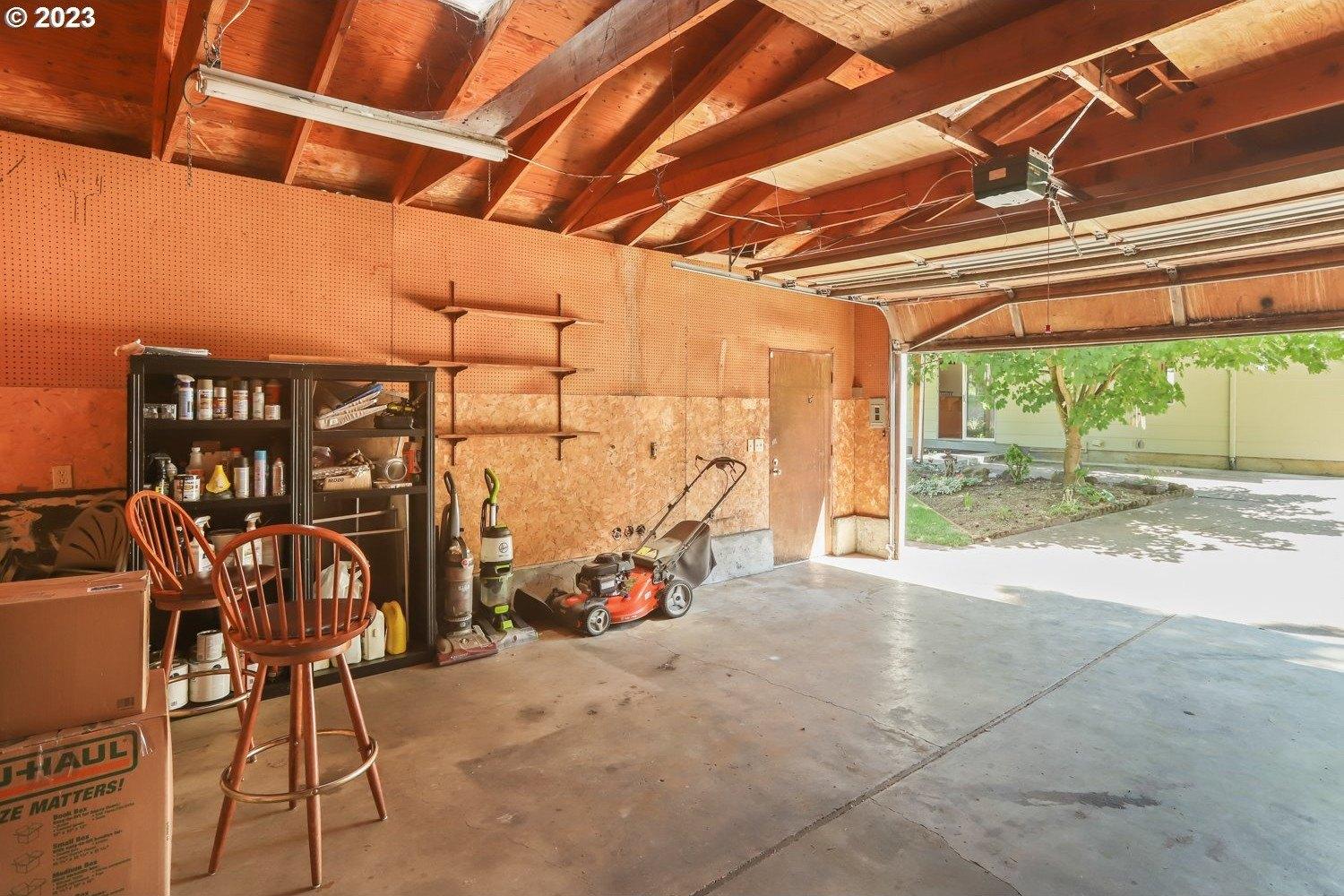 Se Ellis St, Portland, OR 97236