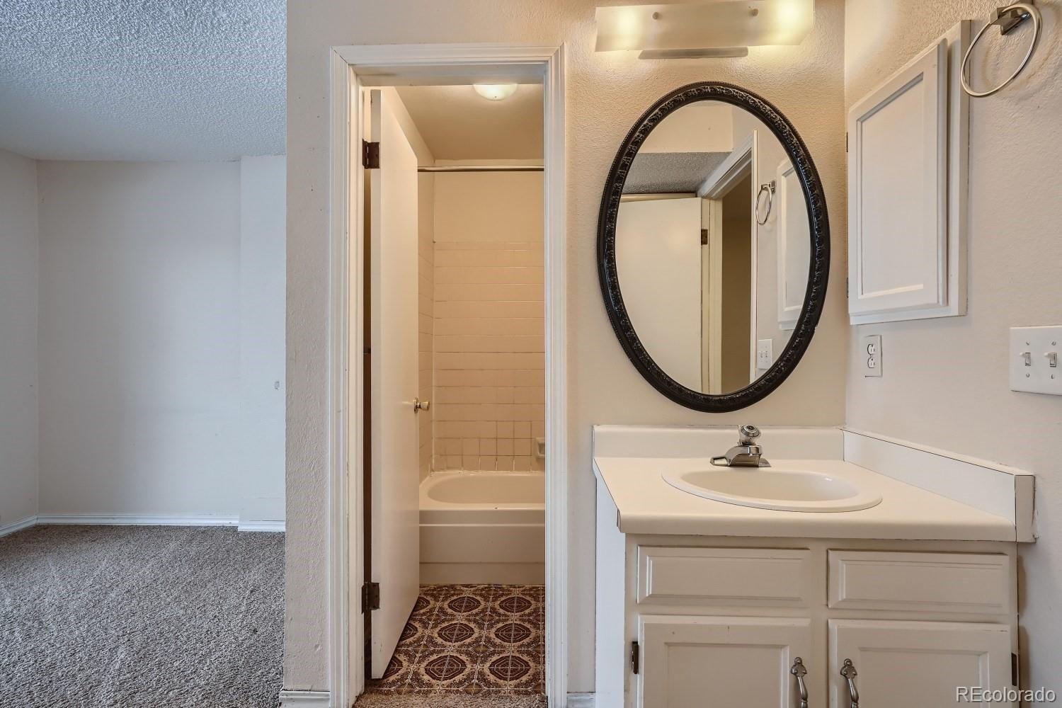 W Cornell Pl, Lakewood, CO 80227