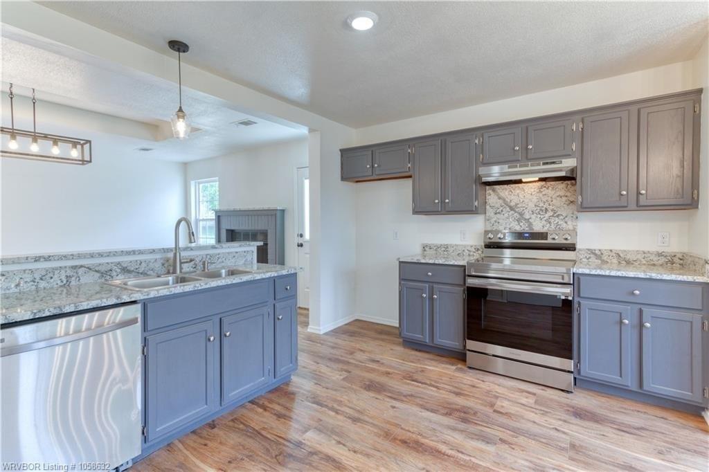 Heather Pl, Barling, AR 72923