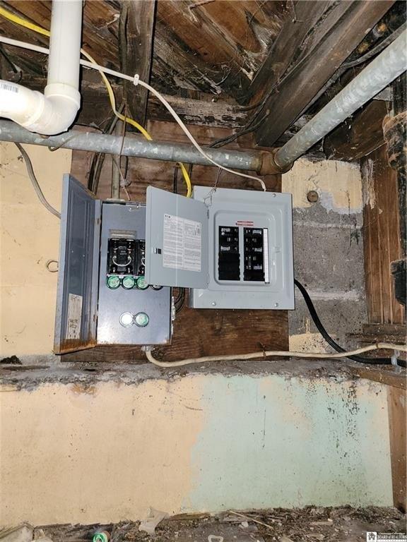 Dove St, Dunkirk, NY 14048