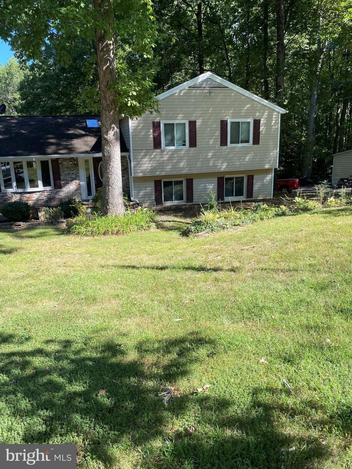 Silver Hill Ct, Sumerduck, VA 22742