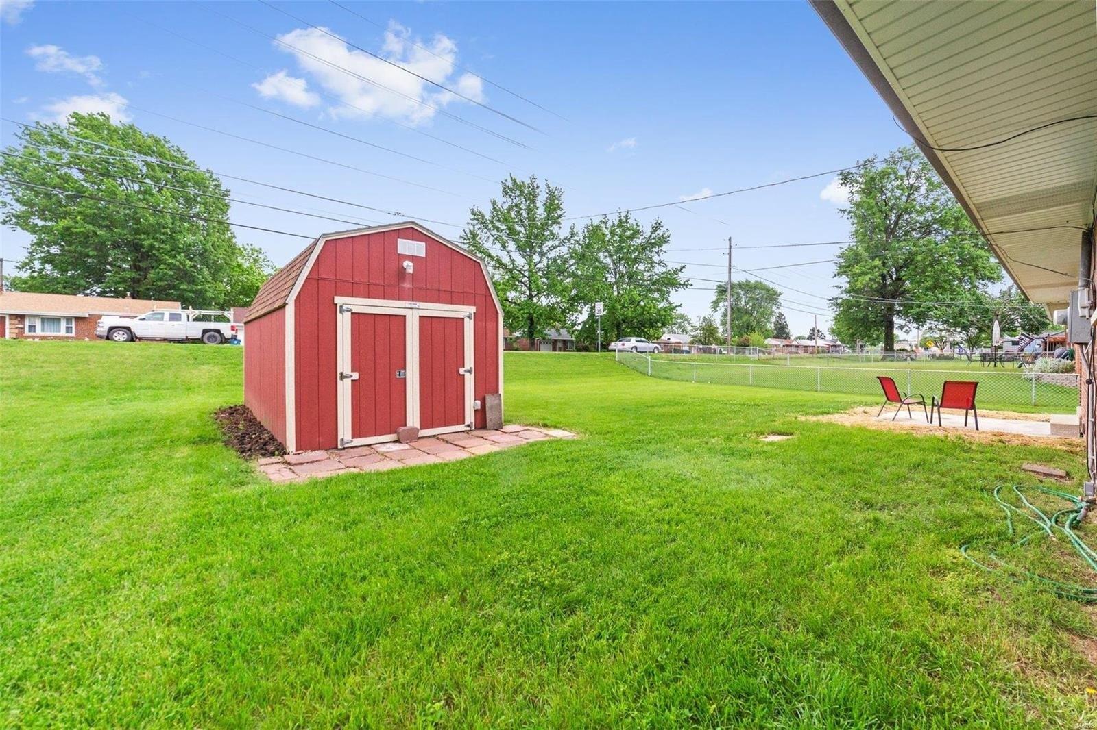 Bonton Dr, Saint Louis, MO 63123