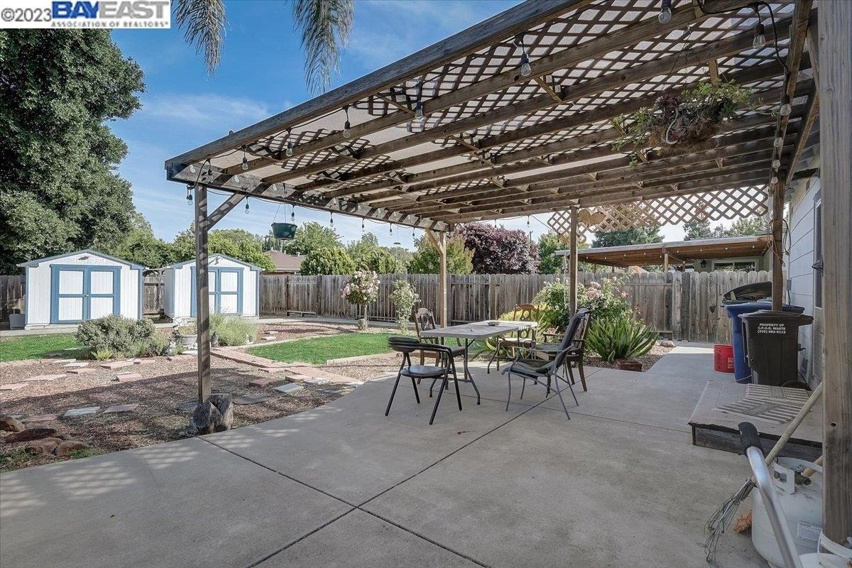 Peach Pl, Concord, CA 94518