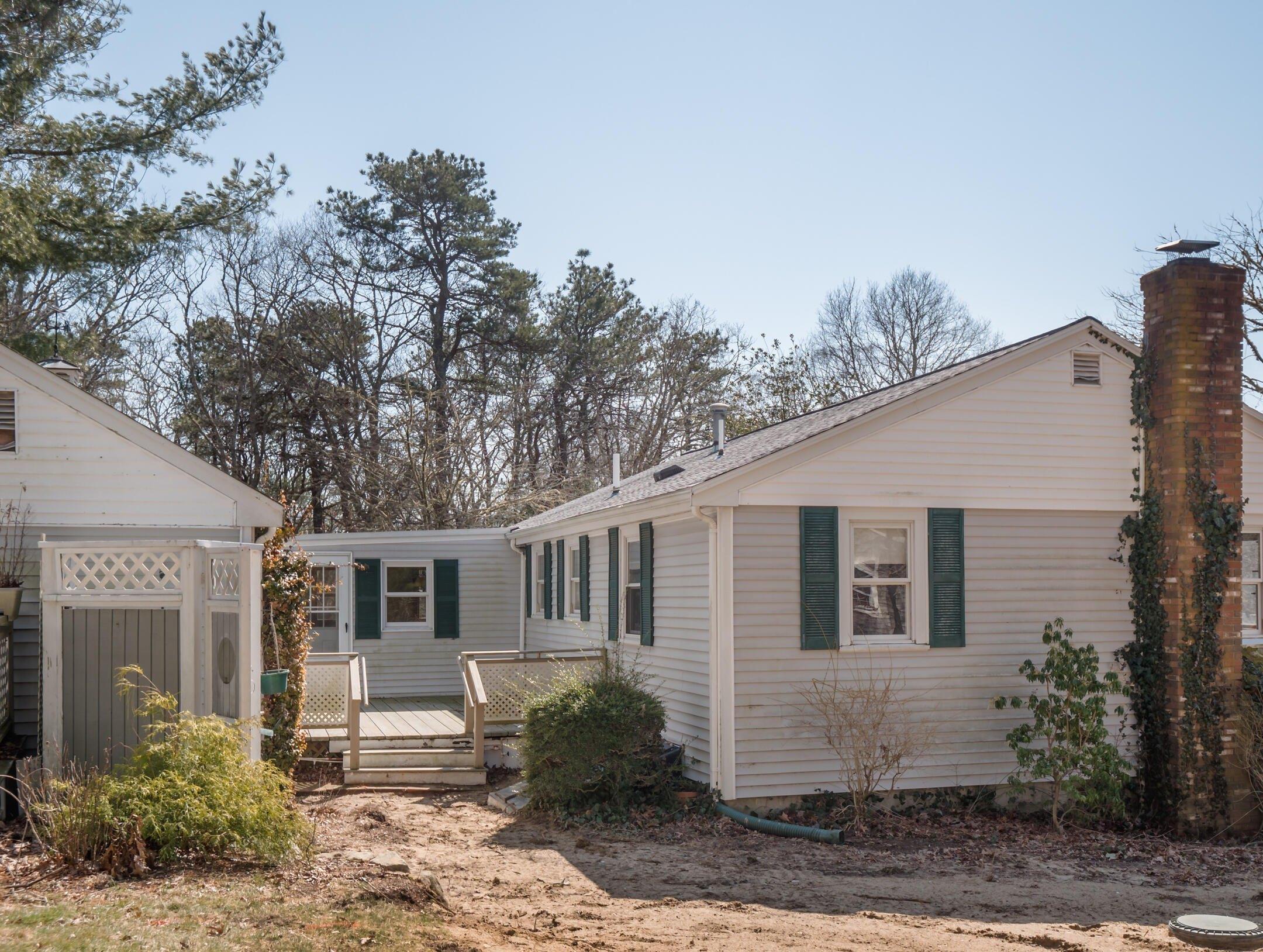 Avery Rd, Pocasset, MA 02559
