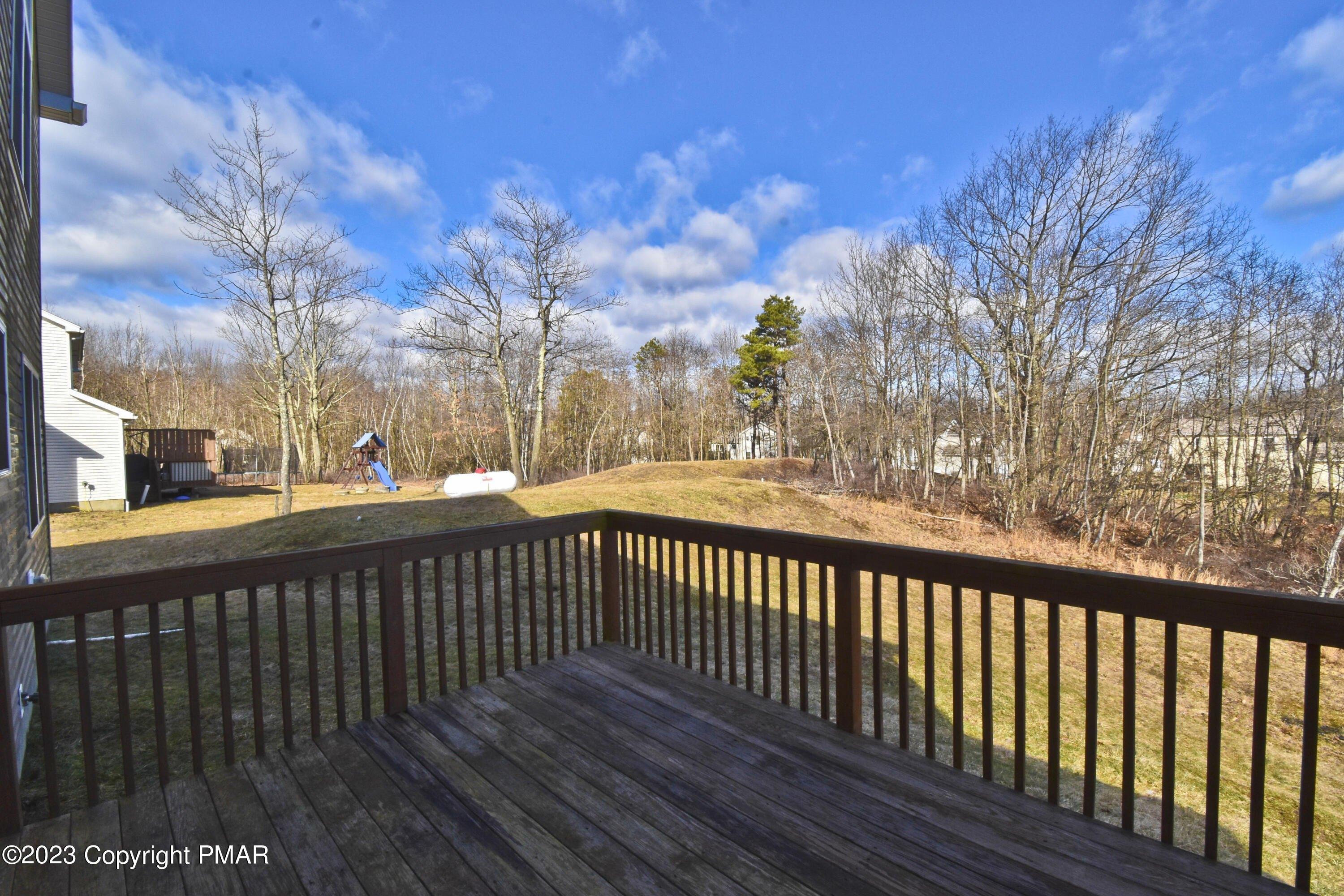 Grey Birch Ln, Long Pond, PA 18334
