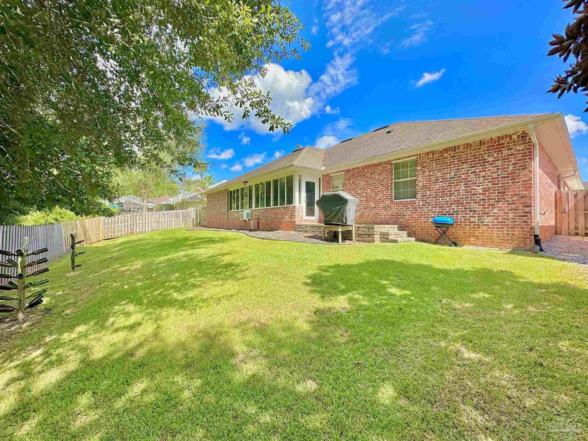 Juno Cir, Pensacola, FL 32526