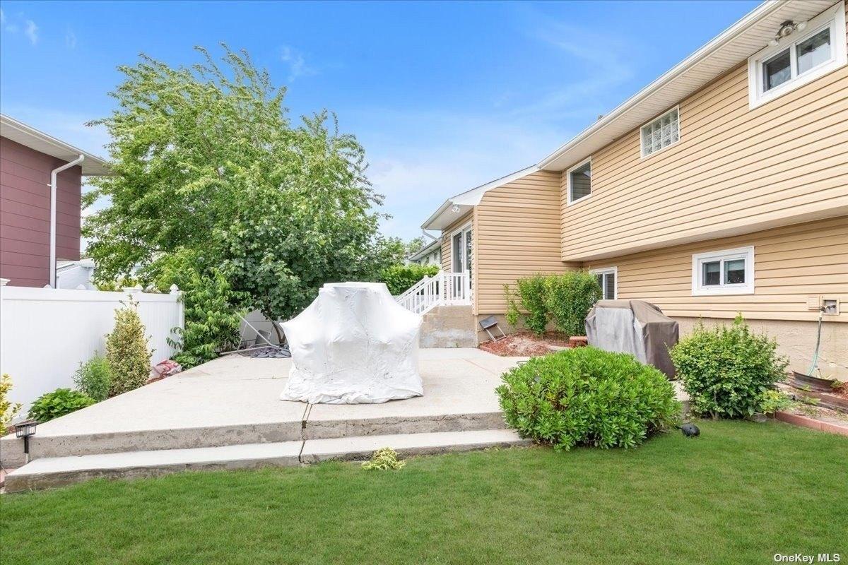 Legion St, Bellmore, NY 11710