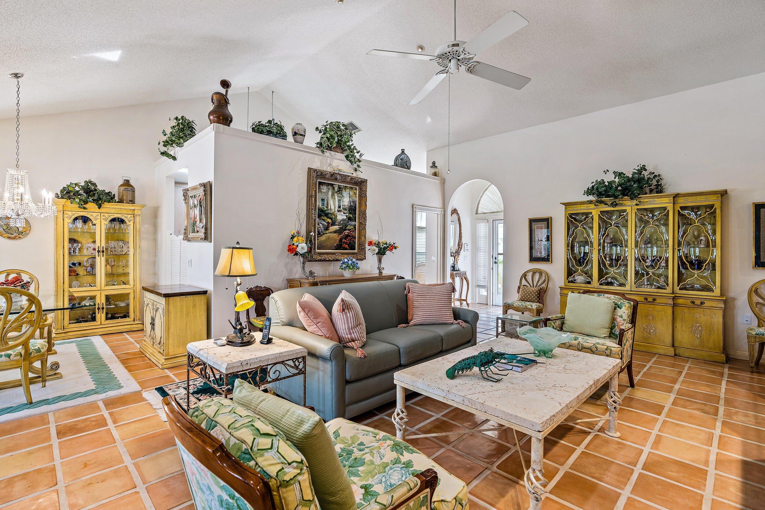 Meadowlark Ln, West Palm Beach, FL 33409