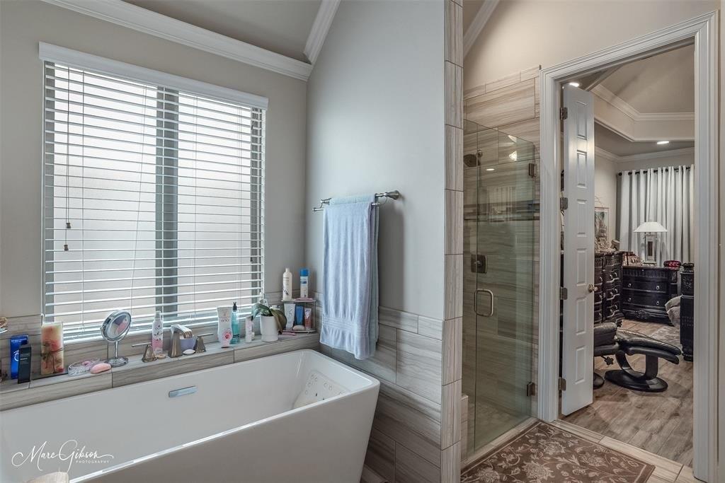 Linden Cir, Benton, LA 71006