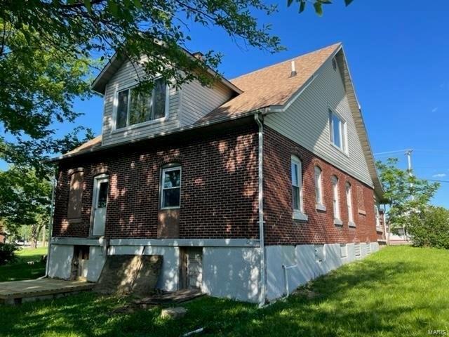 Iris Ct, Saint Clair, MO 63077