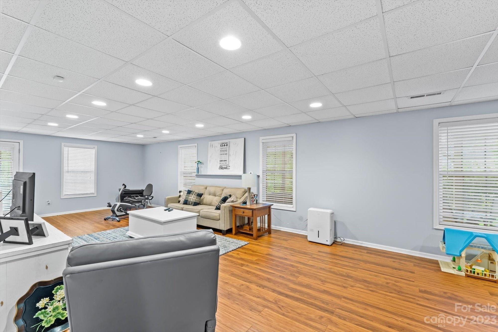 Old River Dr, Hickory, NC 28602