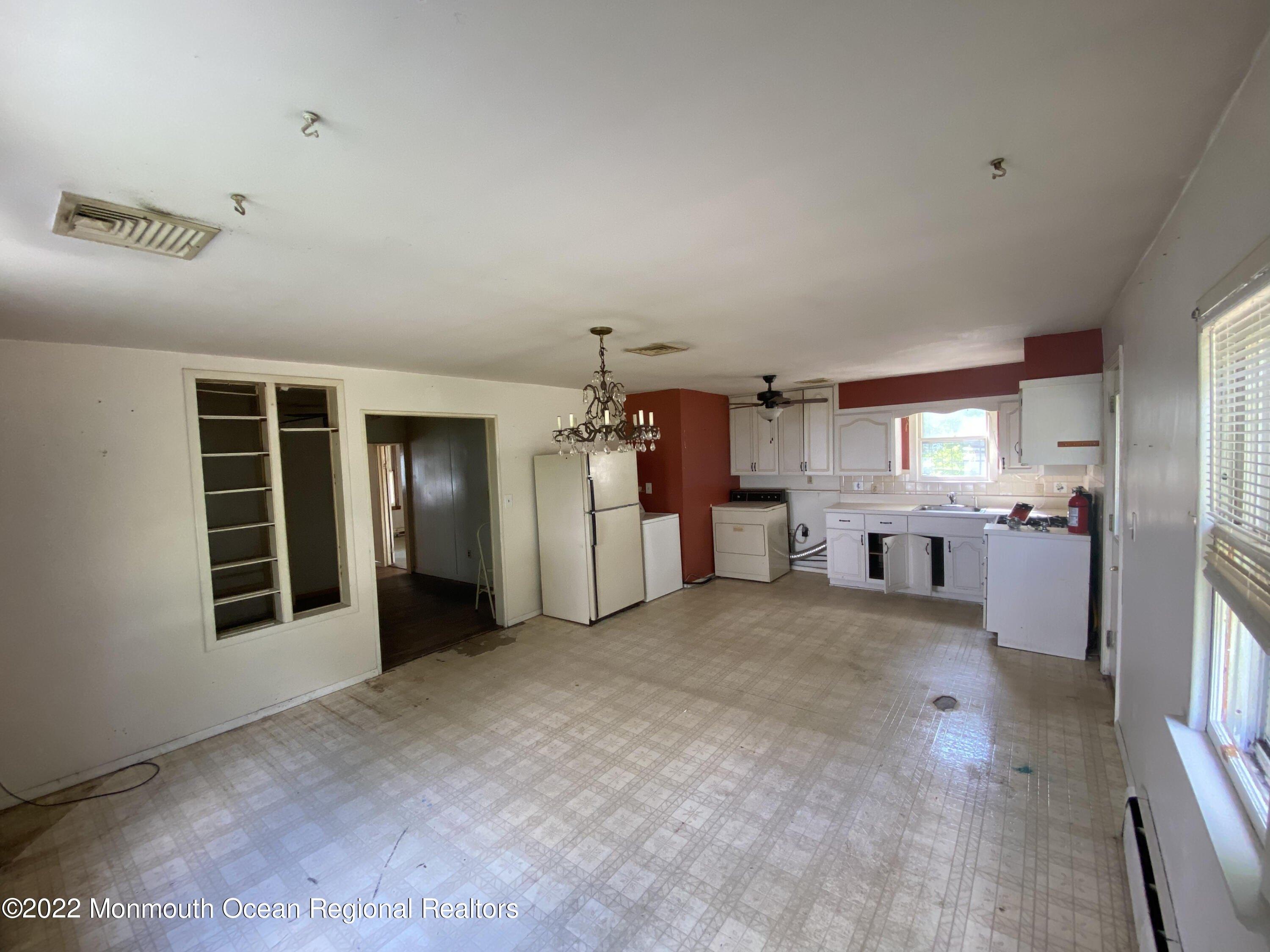 Davidson Ave, Brick, NJ 08724