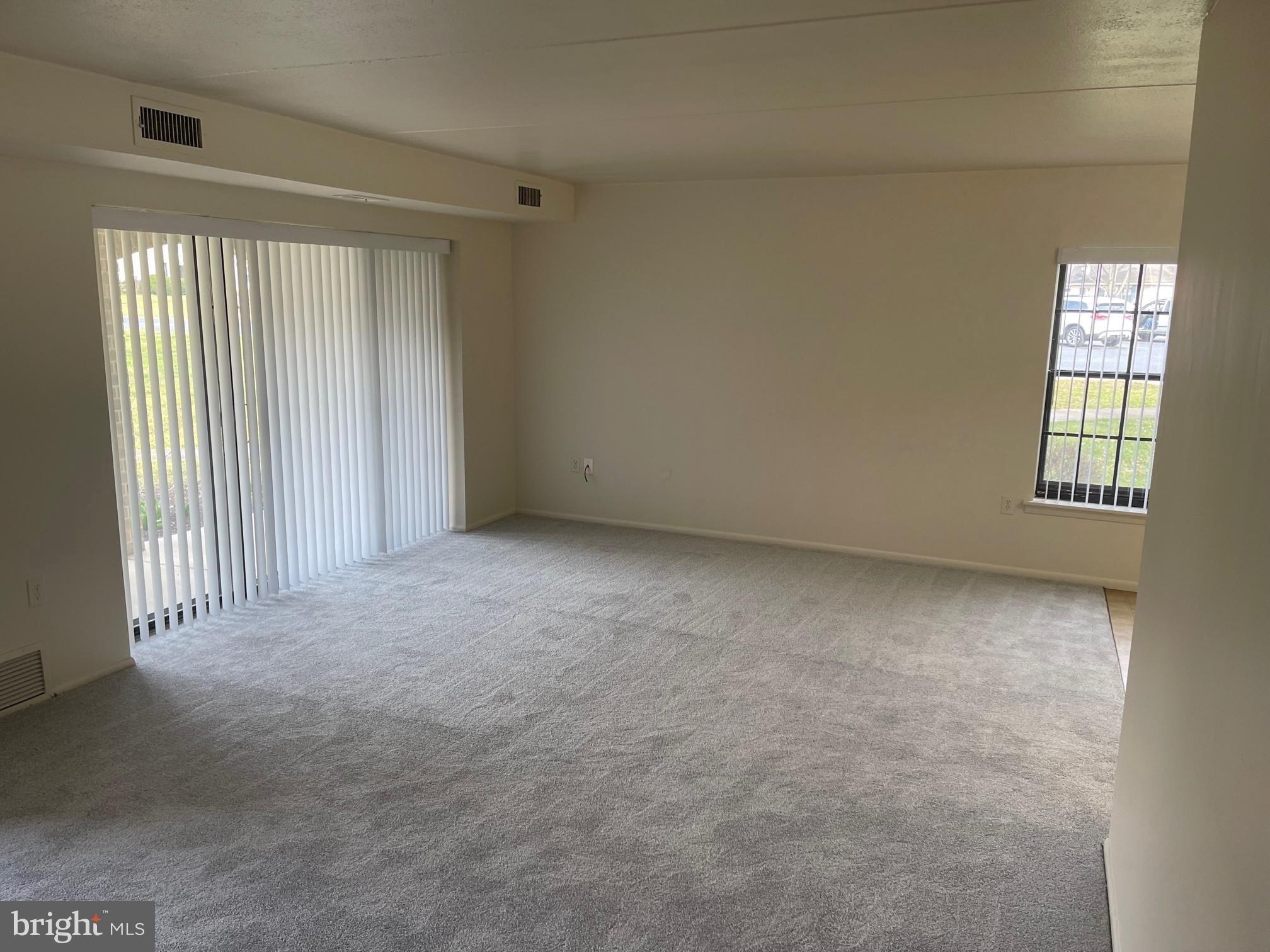 Valleybrook Dr, Lancaster, PA 17601