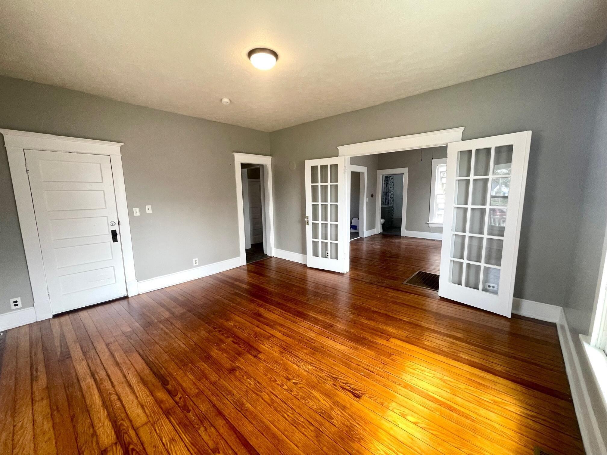 N Grant Ave, Springfield, MO 65802
