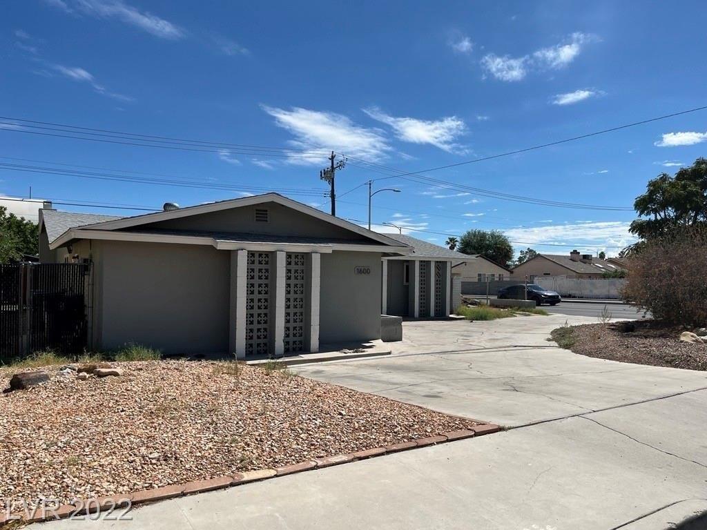 Saylor Way, Las Vegas, NV 89108