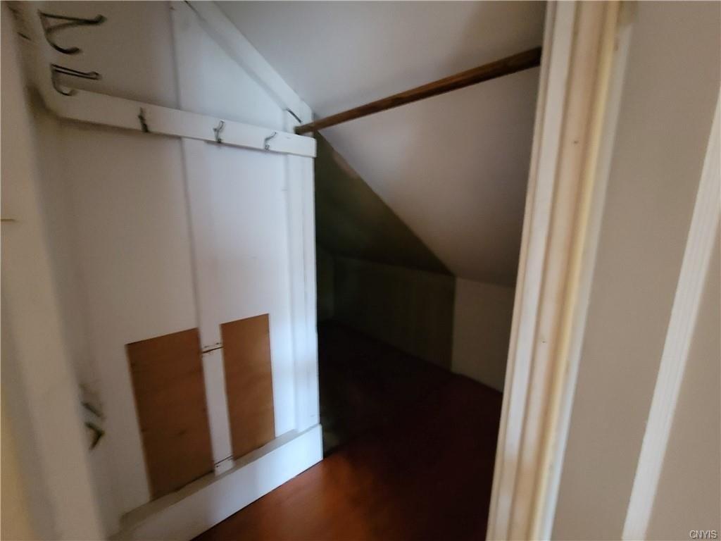 Monticello Dr N, Syracuse, NY 13205