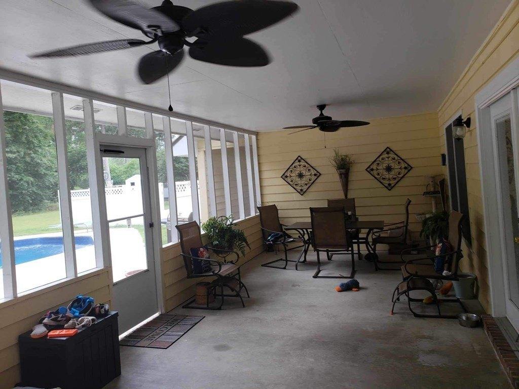 Pineview Ave, Baxley, GA 31513