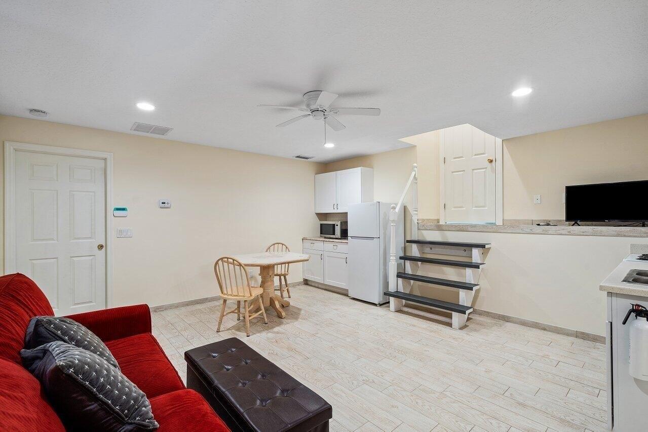 129th Pl N, Jupiter, FL 33478