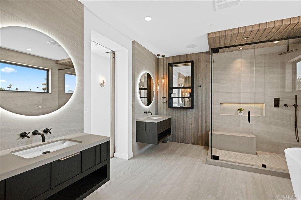 7th St, Huntington Beach, CA 92648