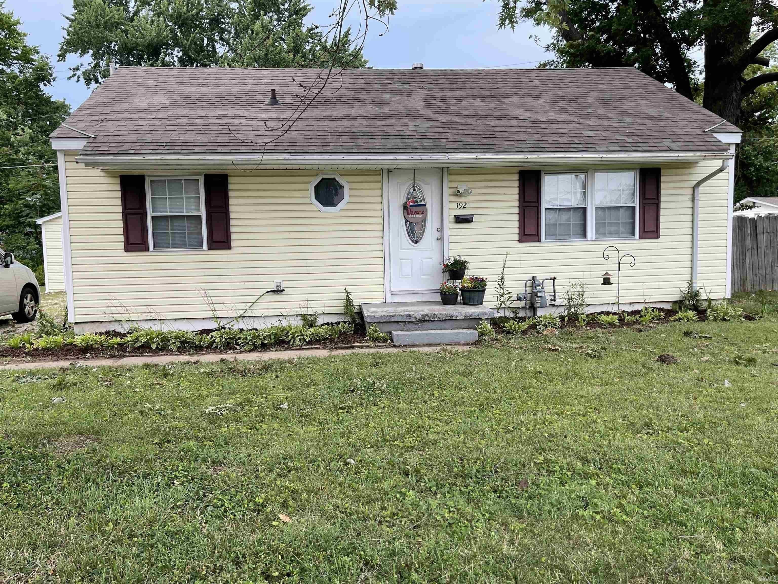 Ravenswood Dr, Evansville, IN 47714
