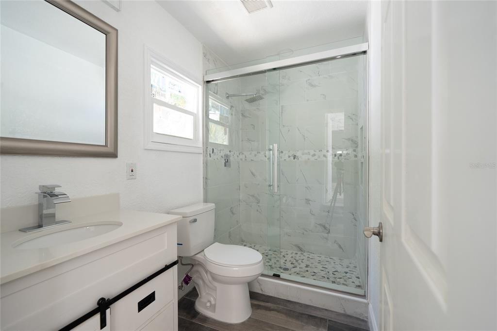 30th Ave N, Saint Petersburg, FL 33704