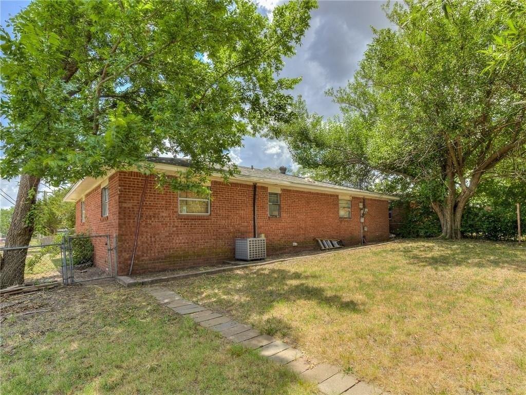 Oliver St, Norman, OK 73071