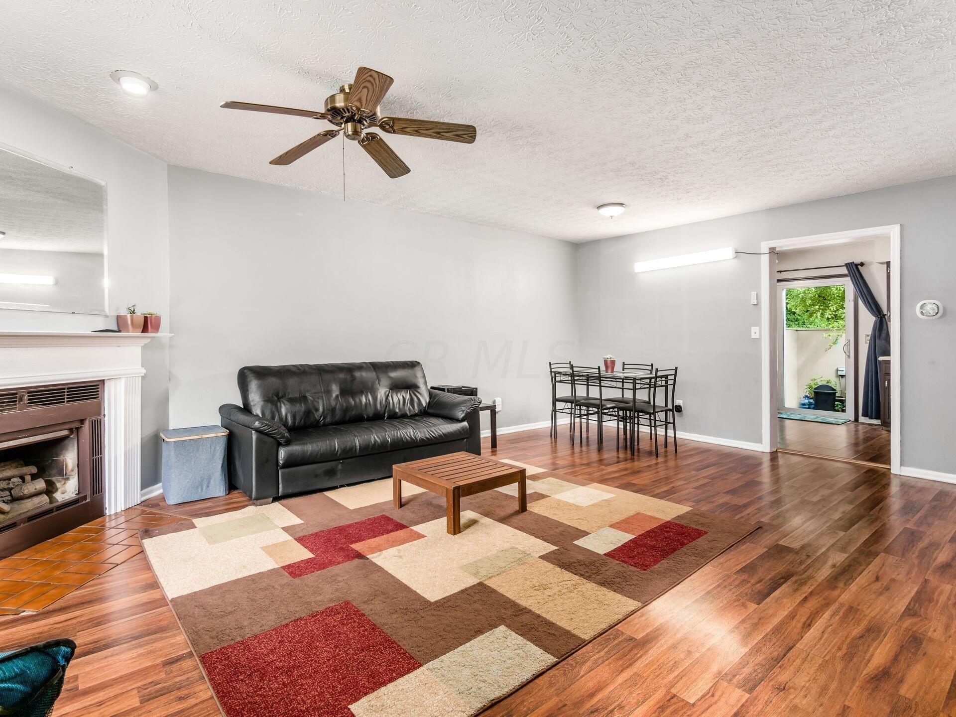 Corbins Mill Dr, Dublin, OH 43017