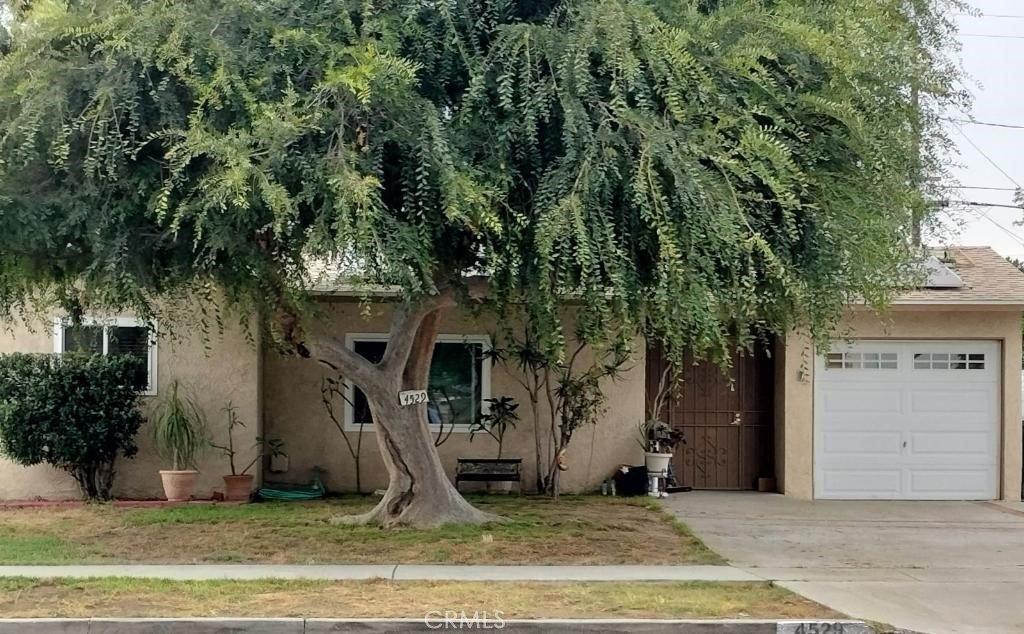 W Flight Ave, Santa Ana, CA 92704