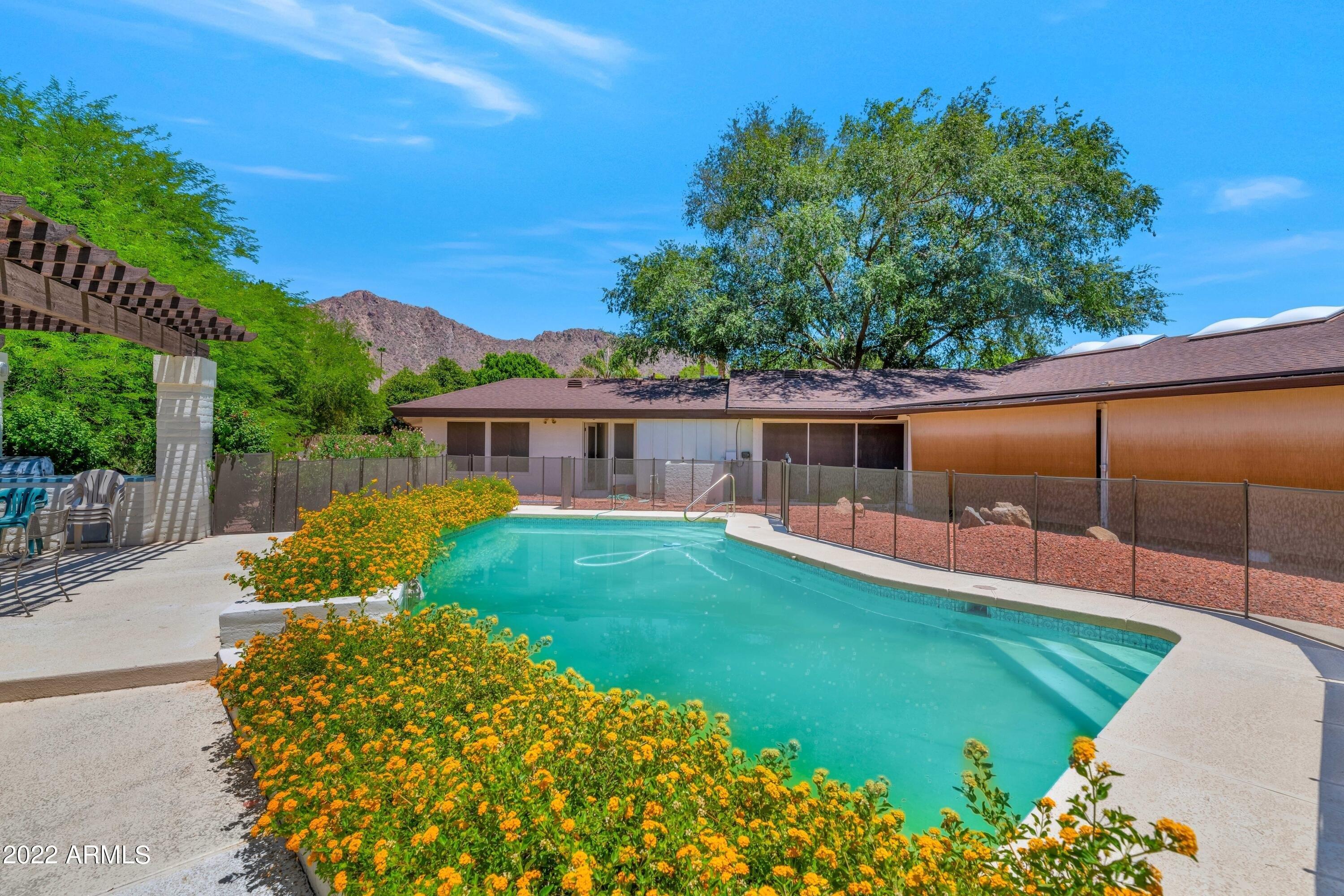 N 57th Pl, Phoenix, AZ 85018