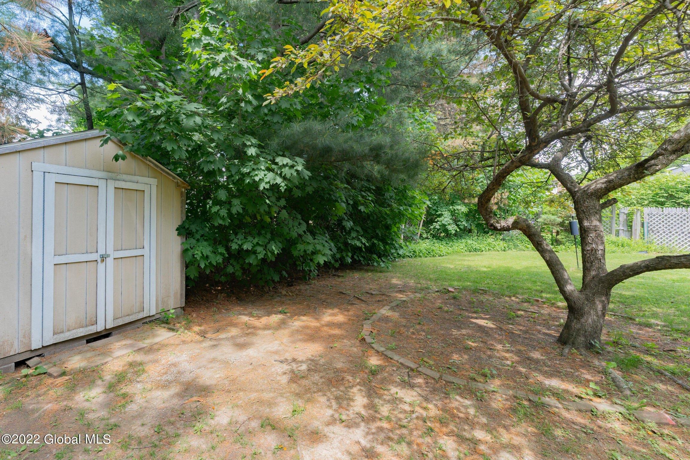 Homestead Ave, Albany, NY 12203