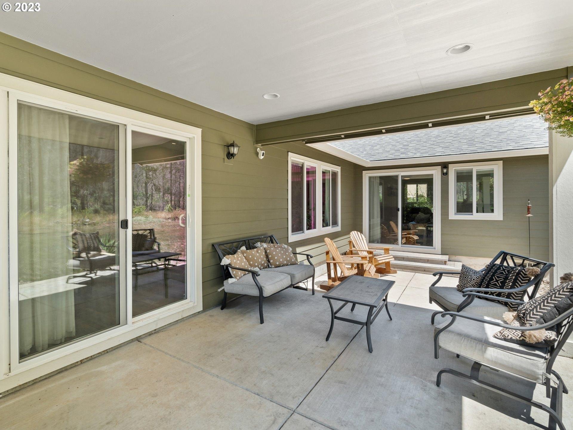 Marbrook Ln, Blue River, OR 97413