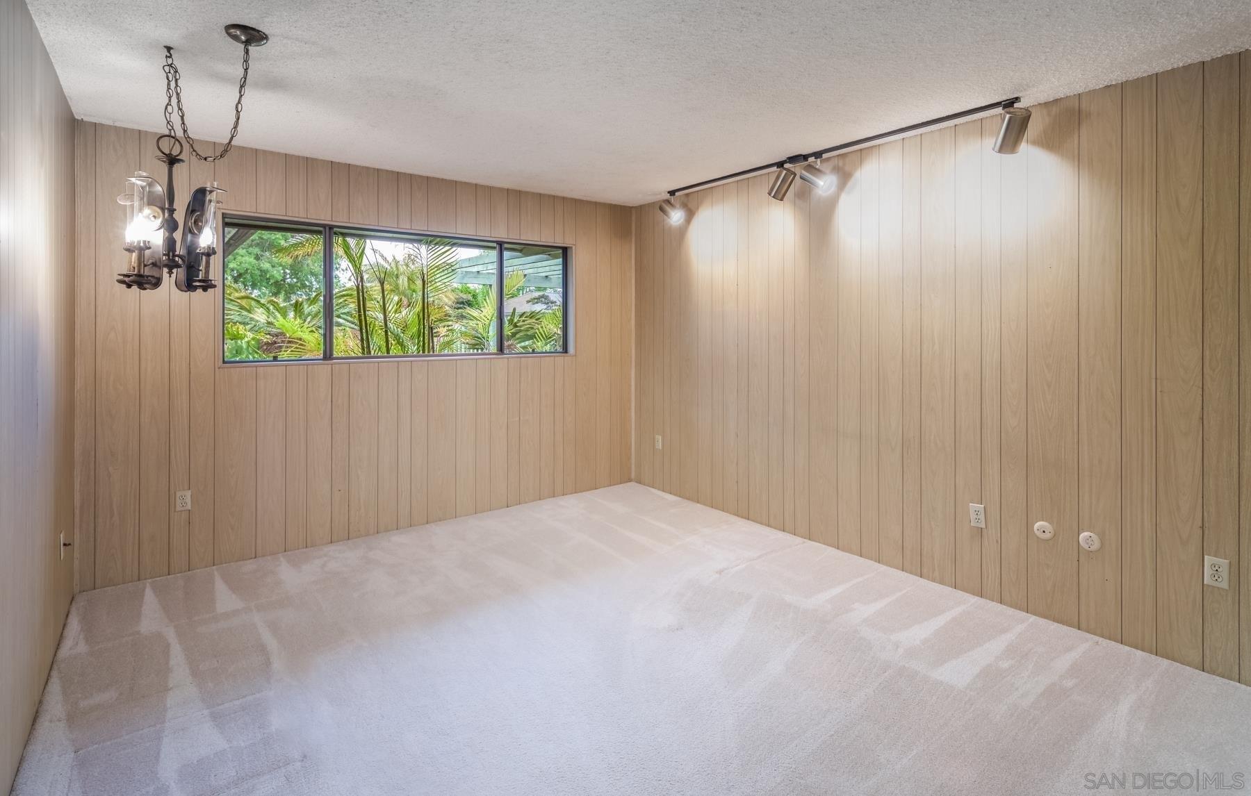 Prestwick Dr, La Jolla, CA 92037