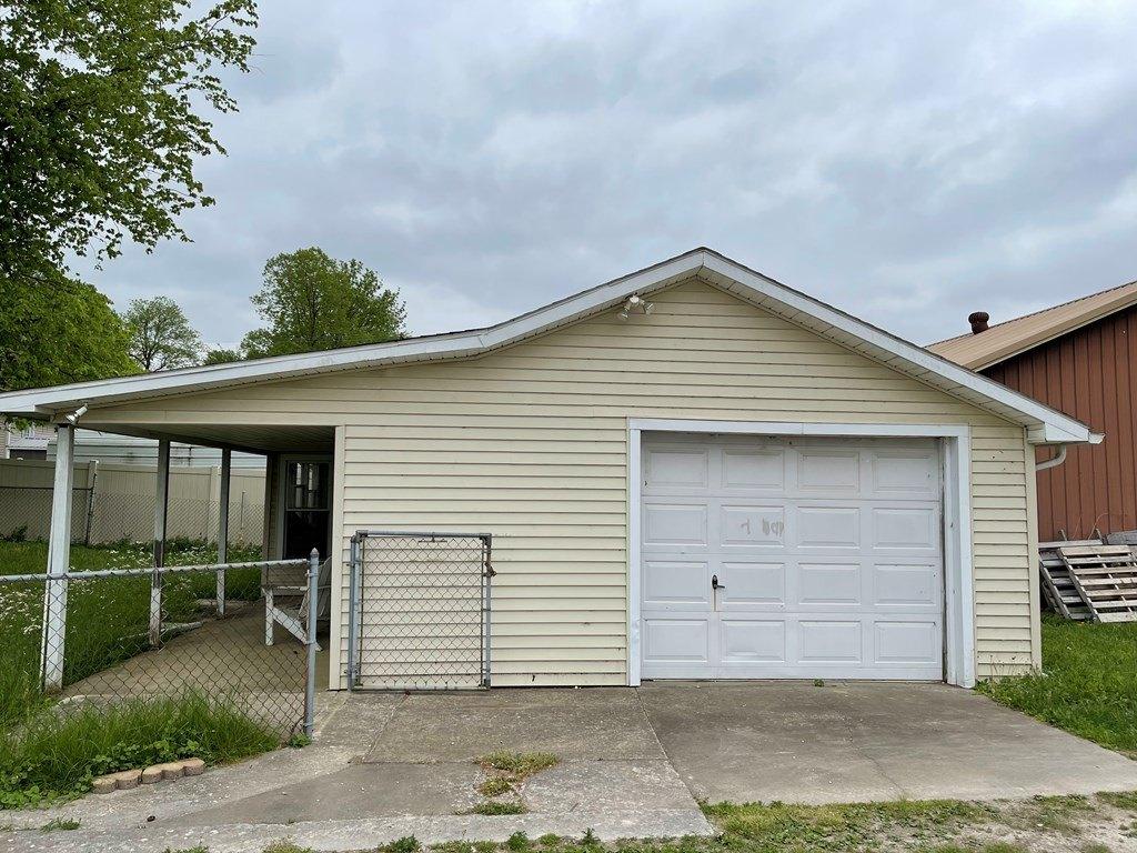 Bluff Ave, Owensboro, KY 42303