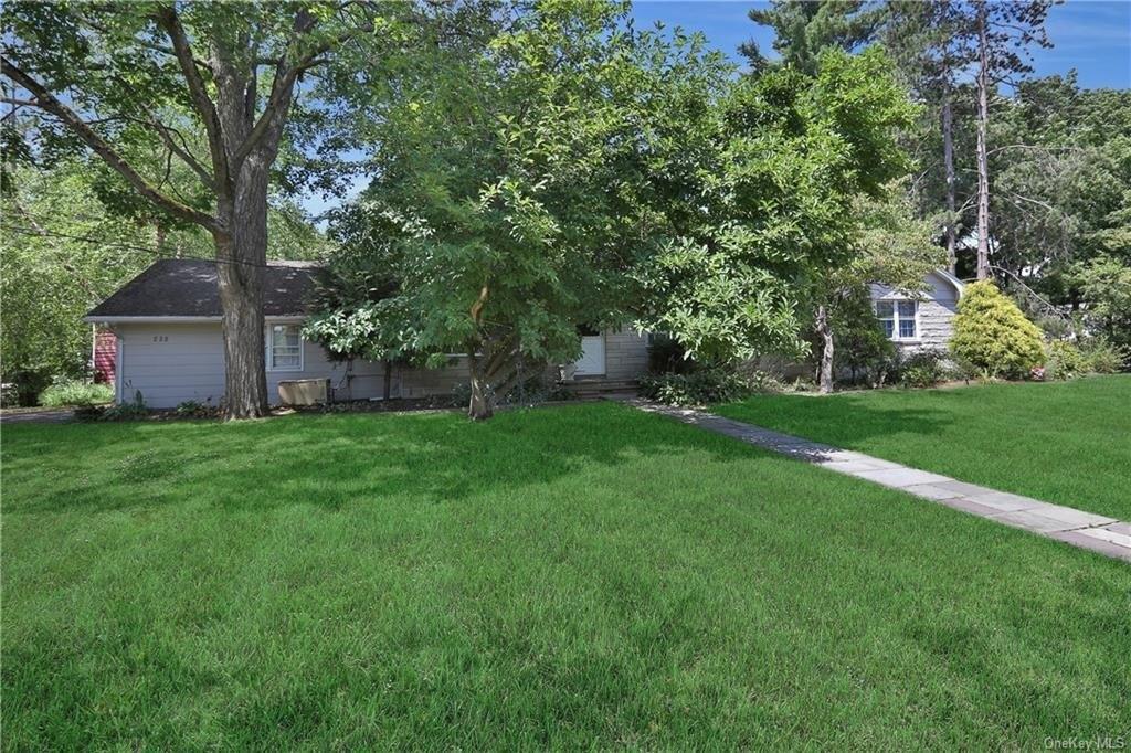 Maple Ave, Tillson, NY 12486