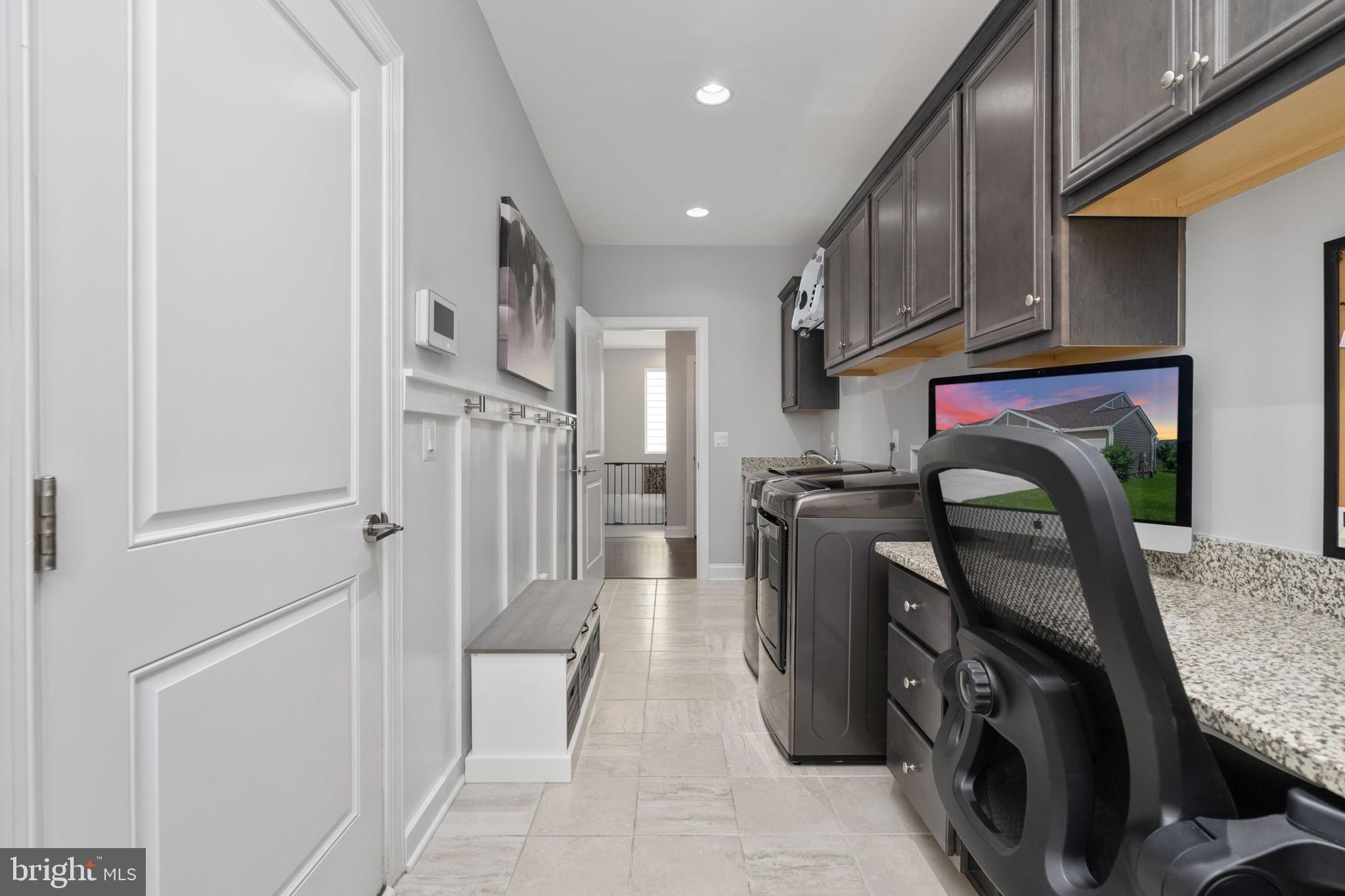 Peregrine Ct, Lake Frederick, VA 22630