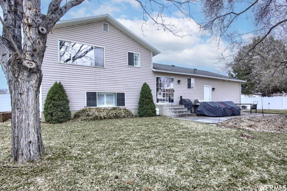 N 1170 W, Clearfield, UT 84015