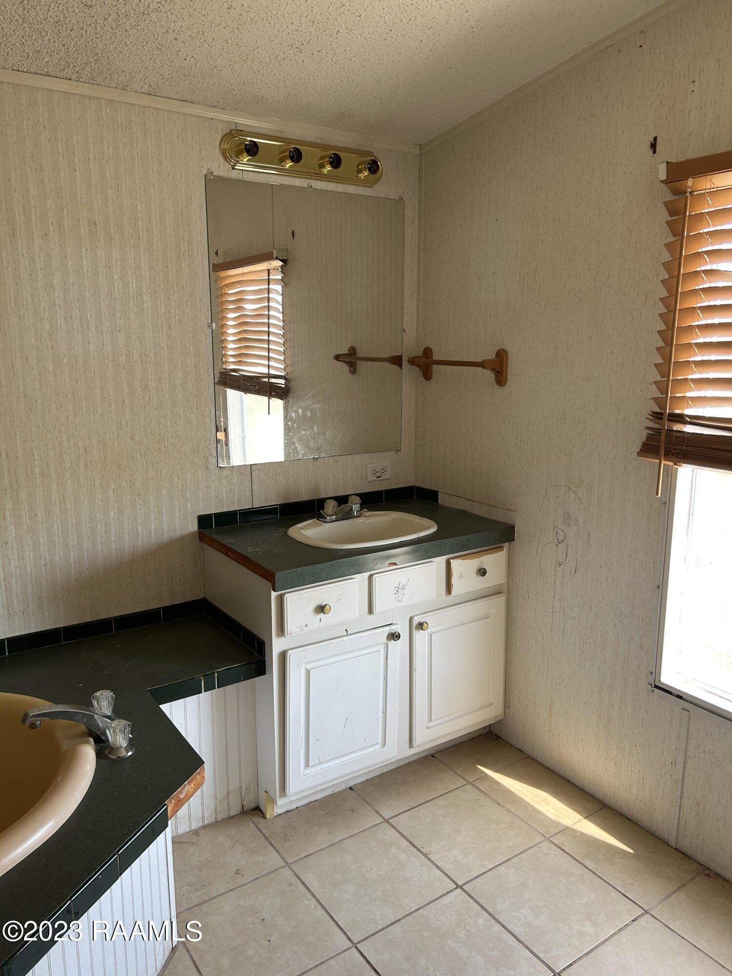 Bucklin Rd, Jennings, LA 70546