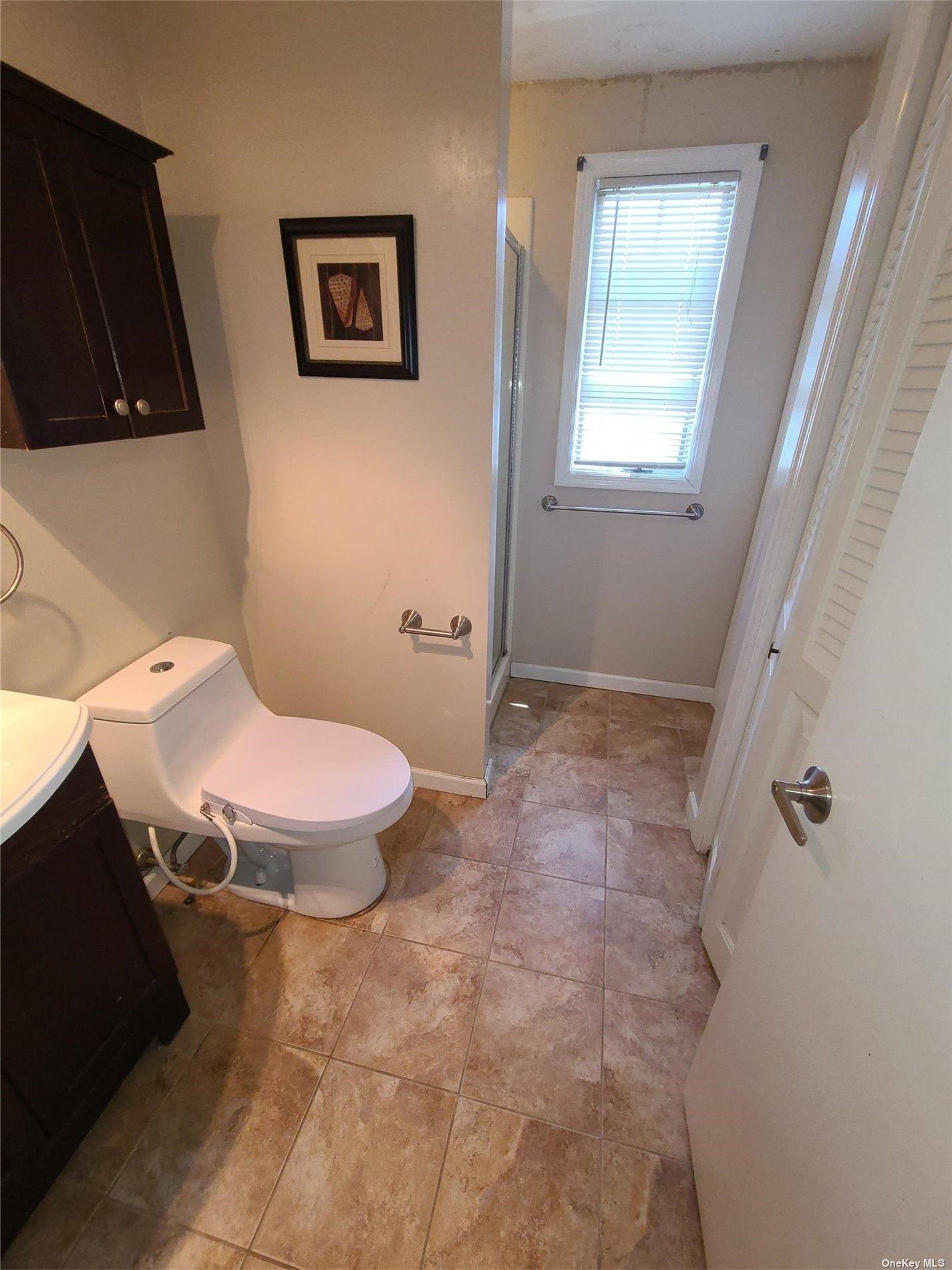 Laurel Rd, Ronkonkoma, NY 11779
