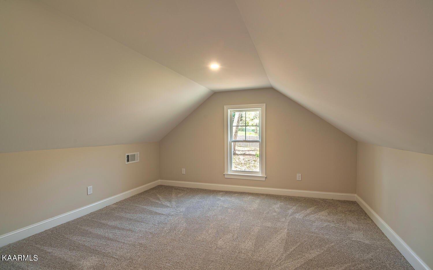 W Young High Pike, Knoxville, TN 37920