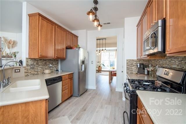 Cadman Ct, Cornelius, NC 28031