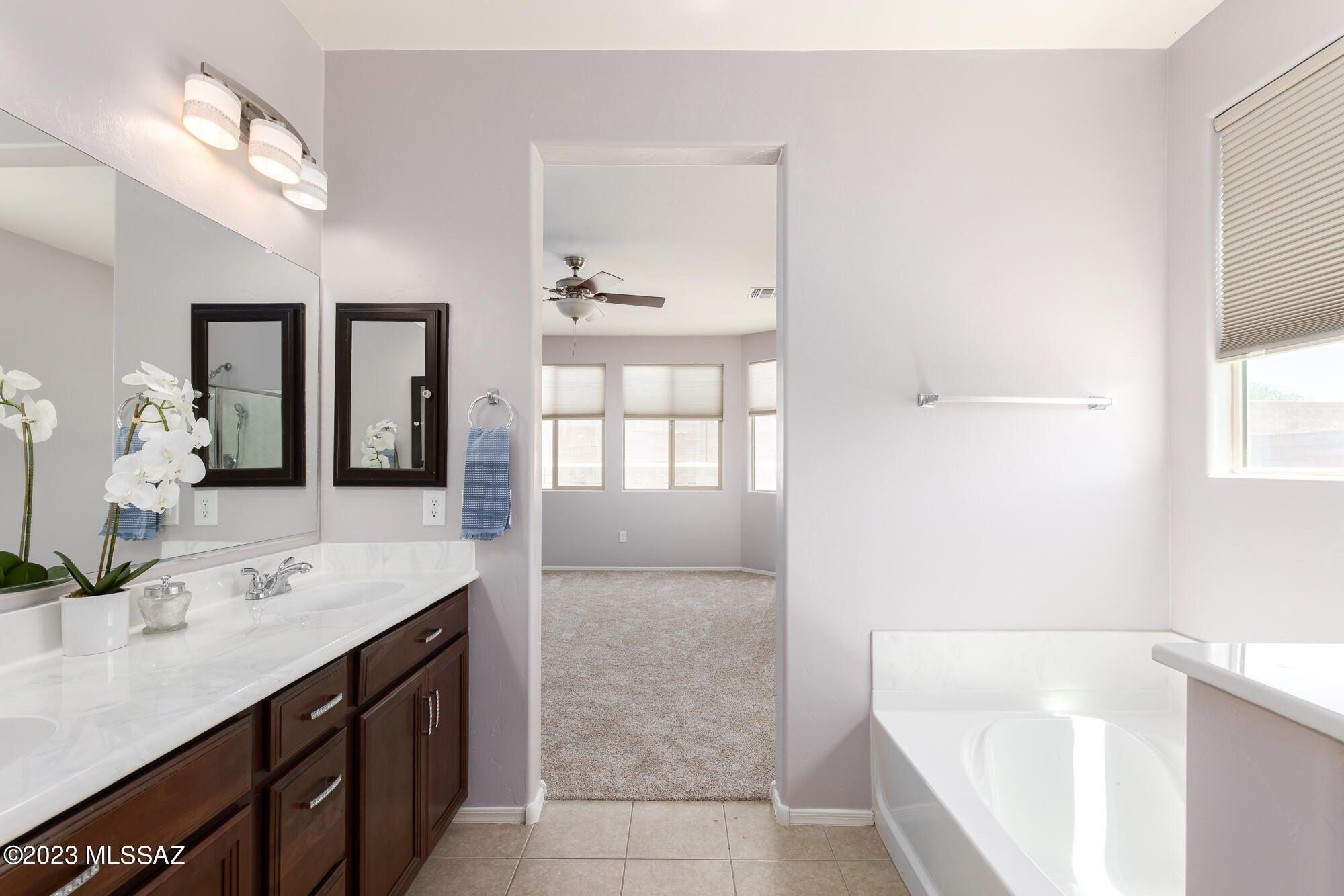W Copper Field St, Marana, AZ 85658
