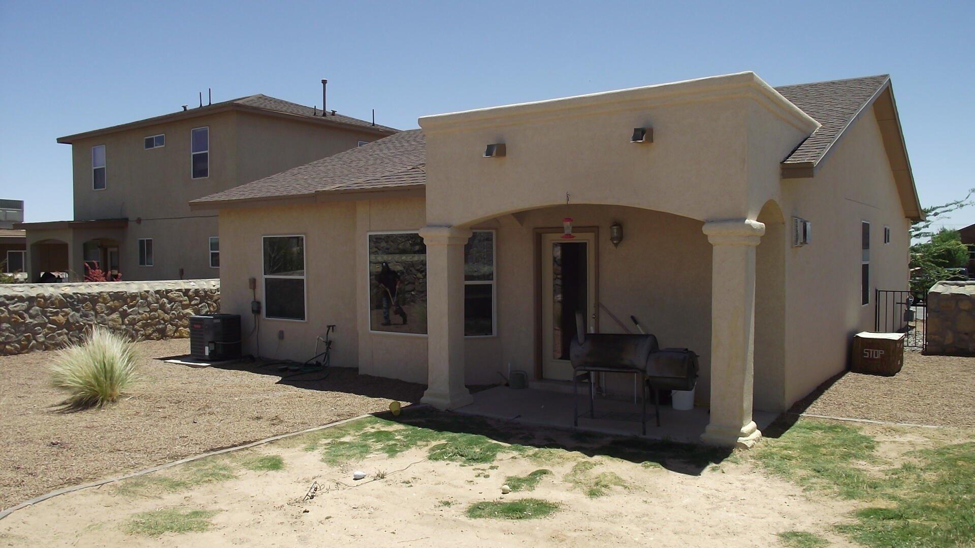 Jim Webb Dr, El Paso, TX 79934